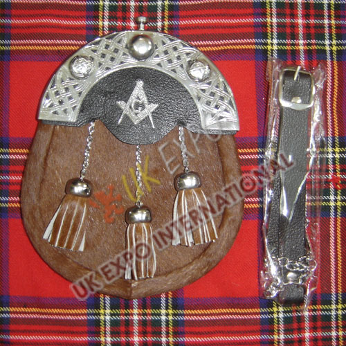 Light Brwon Seal Skin 3 tessels Sporrans with Masonic Badge