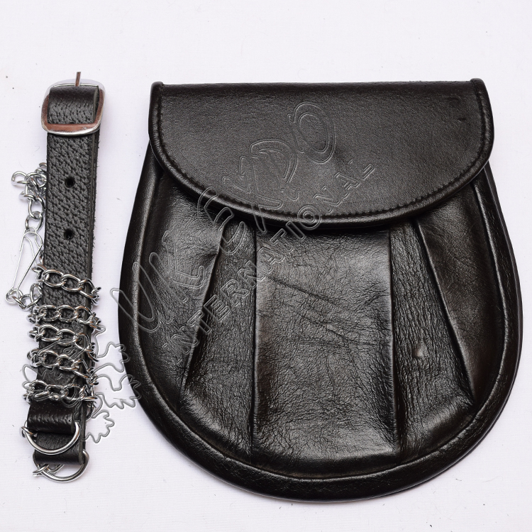Black real leather sporran bag with velcro inside for closing