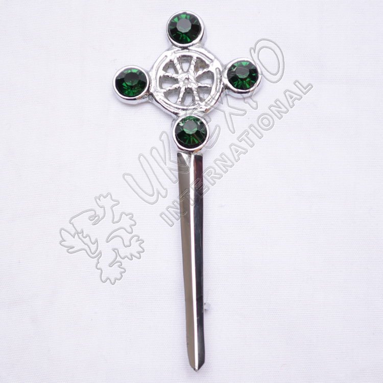 Mens Highland Kilt Pin Celtic Knot Work Design Irish Green Stone Celtic Kilt Pin