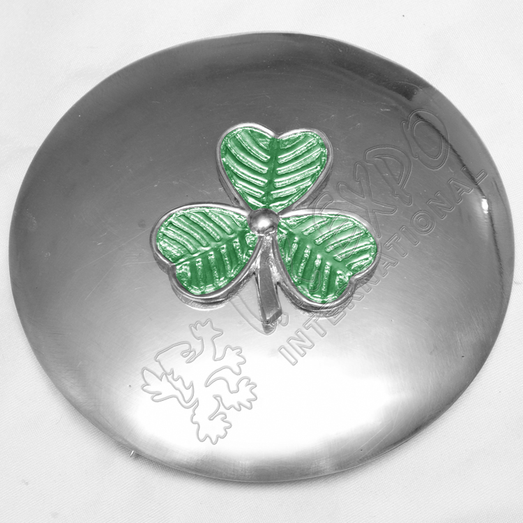 Shamrock Plaid Brooch With Green Color Filling