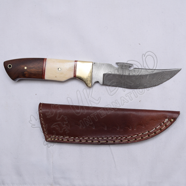 Thunder cut knife Damascus steel blade with wood and bone brass handle