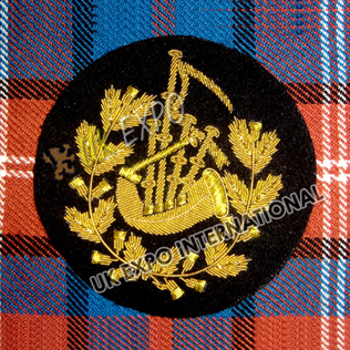 Pipe Major Insignia Black with Gold